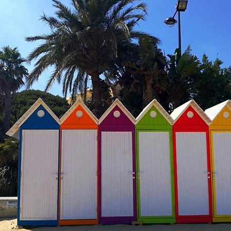 Studio Sur Plage Cavaliere Avec Terrasse, 1Er Etage, 2 Couchages - Fr-1-251-80 Le Lavandou Eksteriør bilde